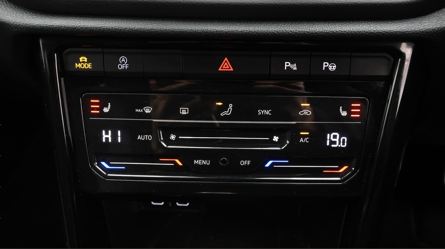 Used Volkswagen T-Roc 2022 for sale - 77220654: Photo 12