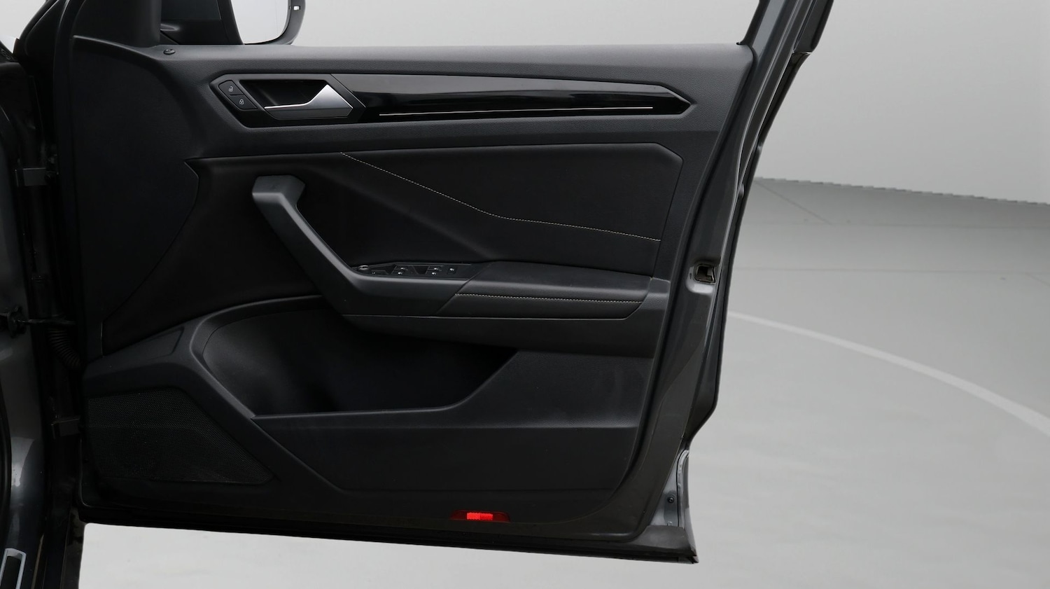 Used Volkswagen T-Roc 2022 for sale - 77220654: Photo 15