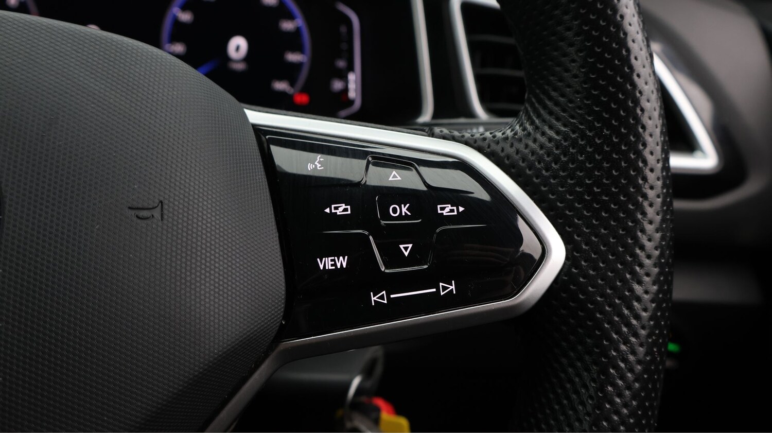 Used Volkswagen T-Roc 2022 for sale - 77220654: Photo 21