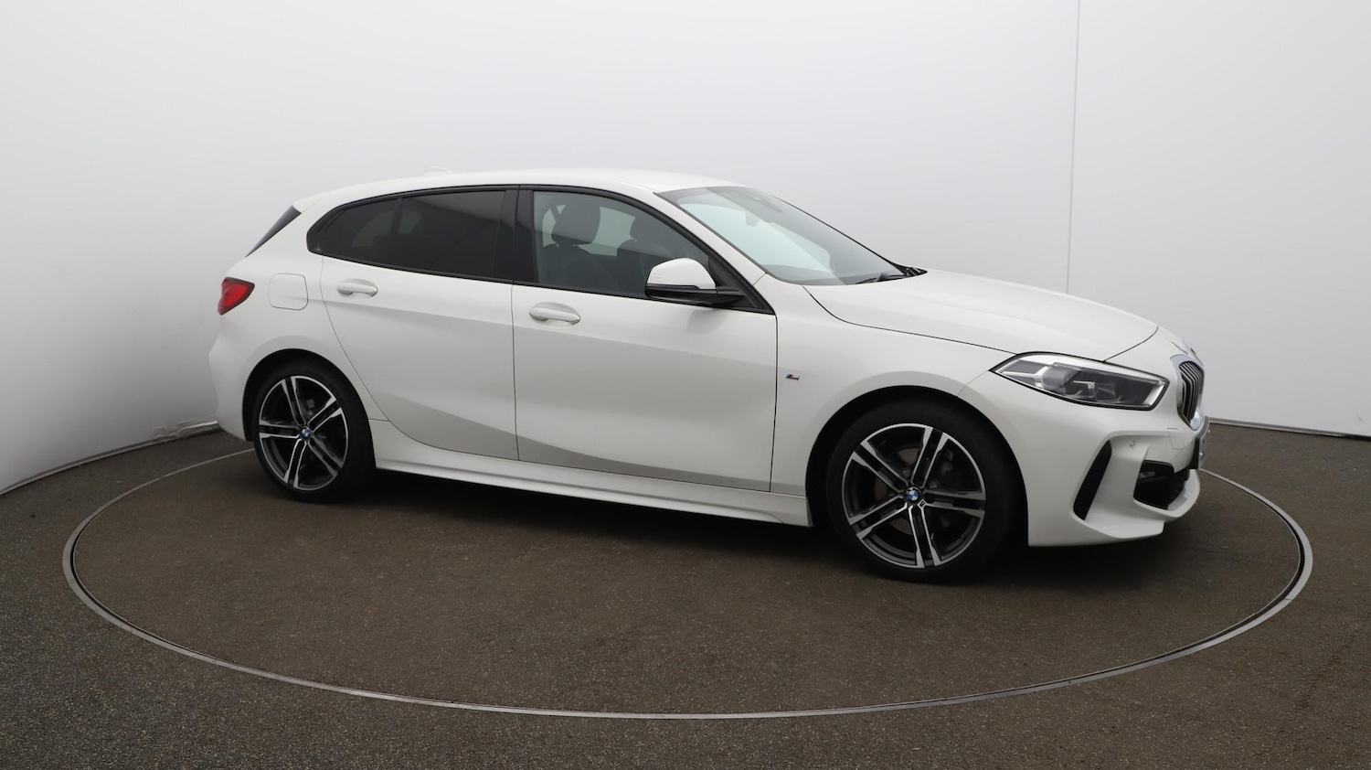 Used BMW 1 Series 2023 for sale - 76613015: Photo 48