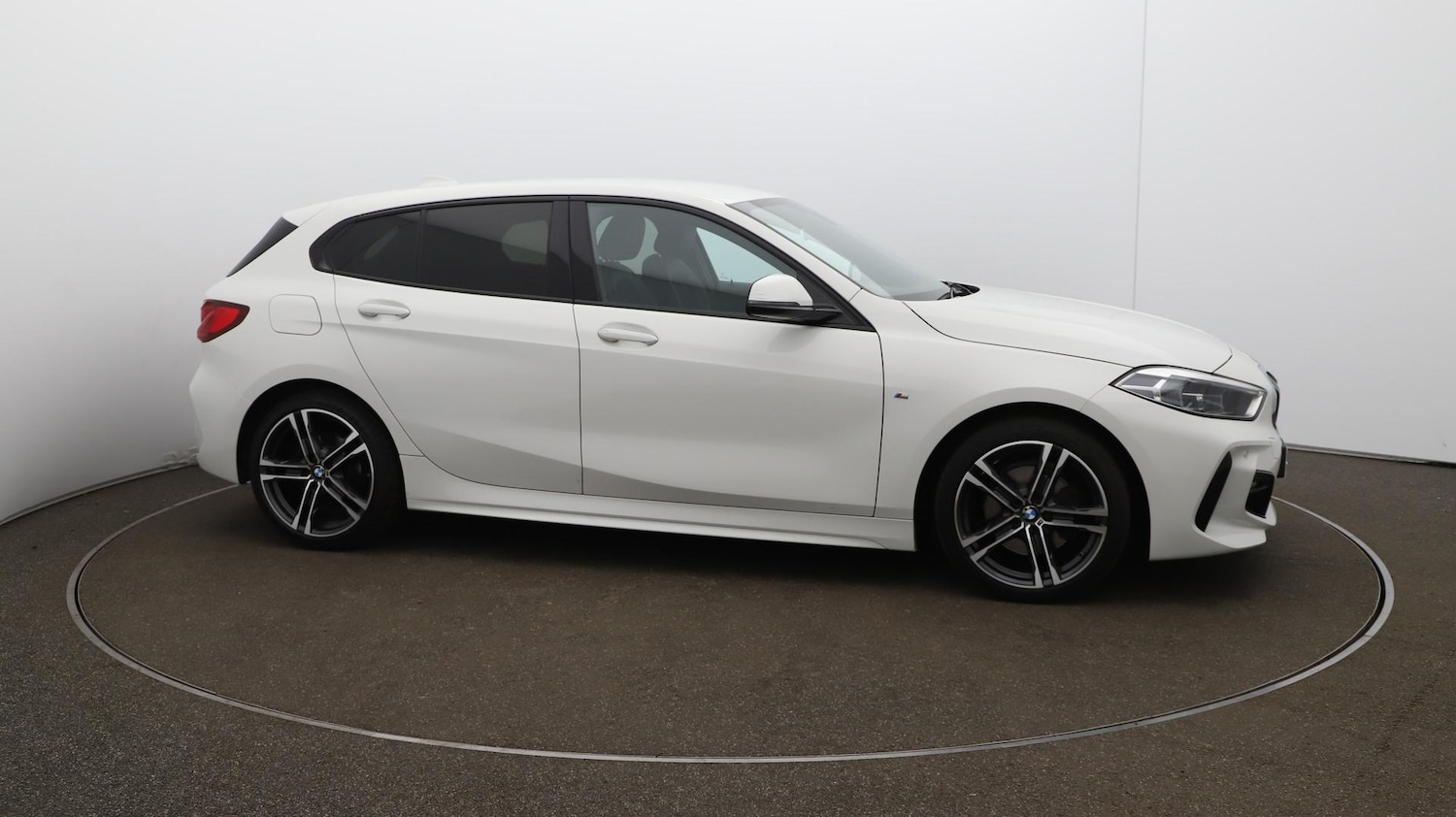 Used BMW 1 Series 2023 for sale - 76613015: Photo 50
