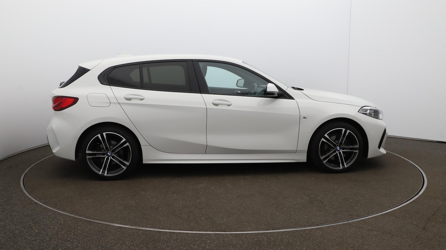 Used BMW 1 Series 2023 for sale - 76613015: Photo 52