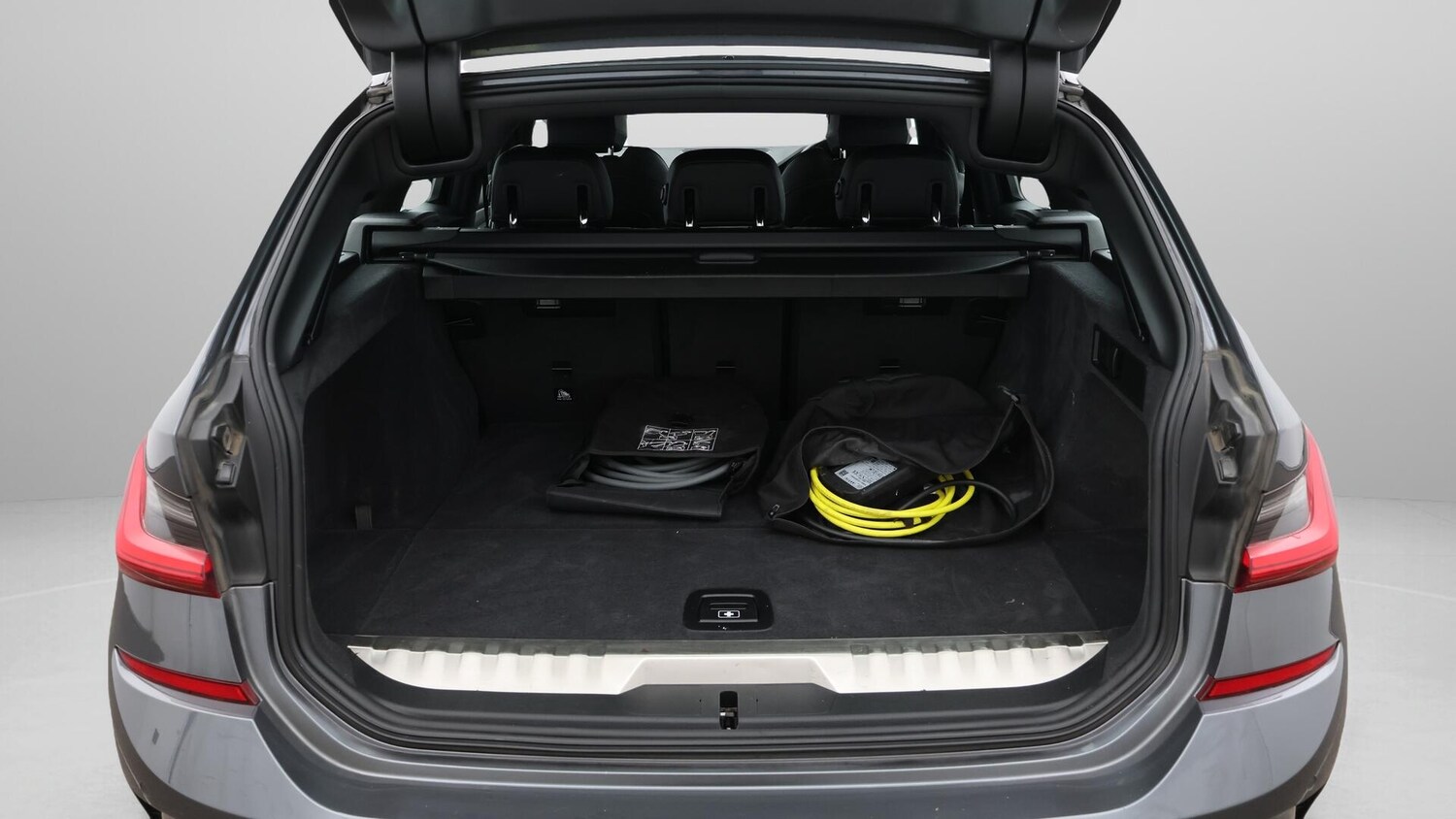 Used BMW 3 Series 2021 for sale - 76456917: Photo 18