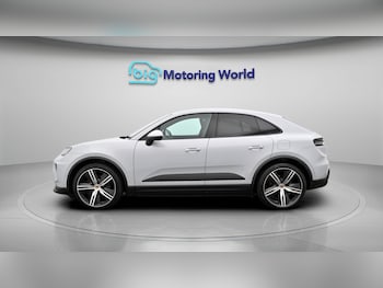 Used Porsche Macan 2025 for sale - 78317387: Photo