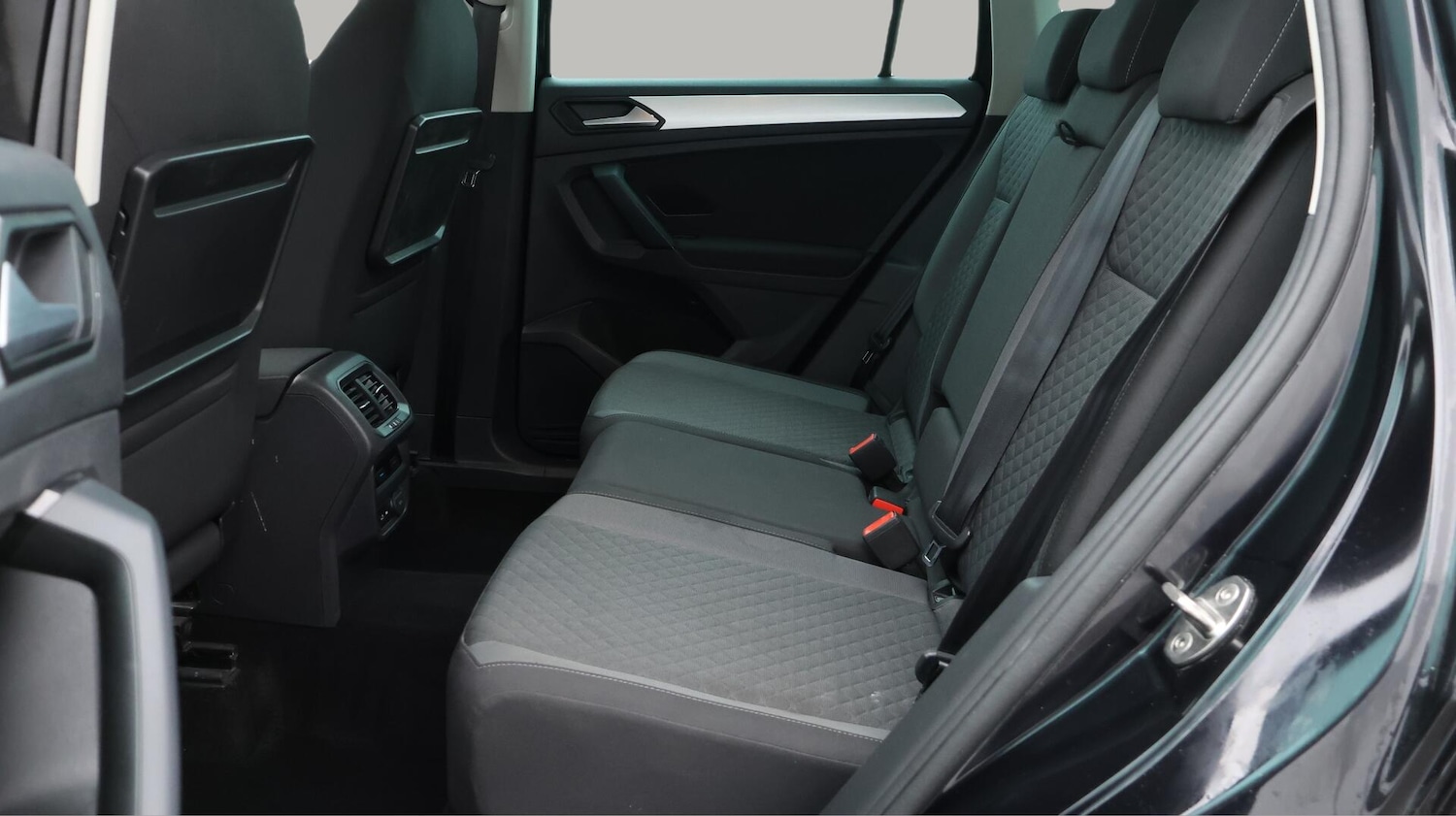 Used Volkswagen Tiguan 2020 for sale - 76084630: Photo 17