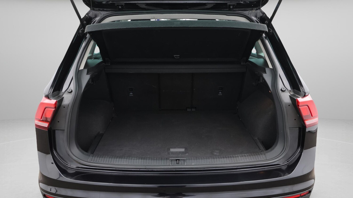 Used Volkswagen Tiguan 2020 for sale - 76084630: Photo 18