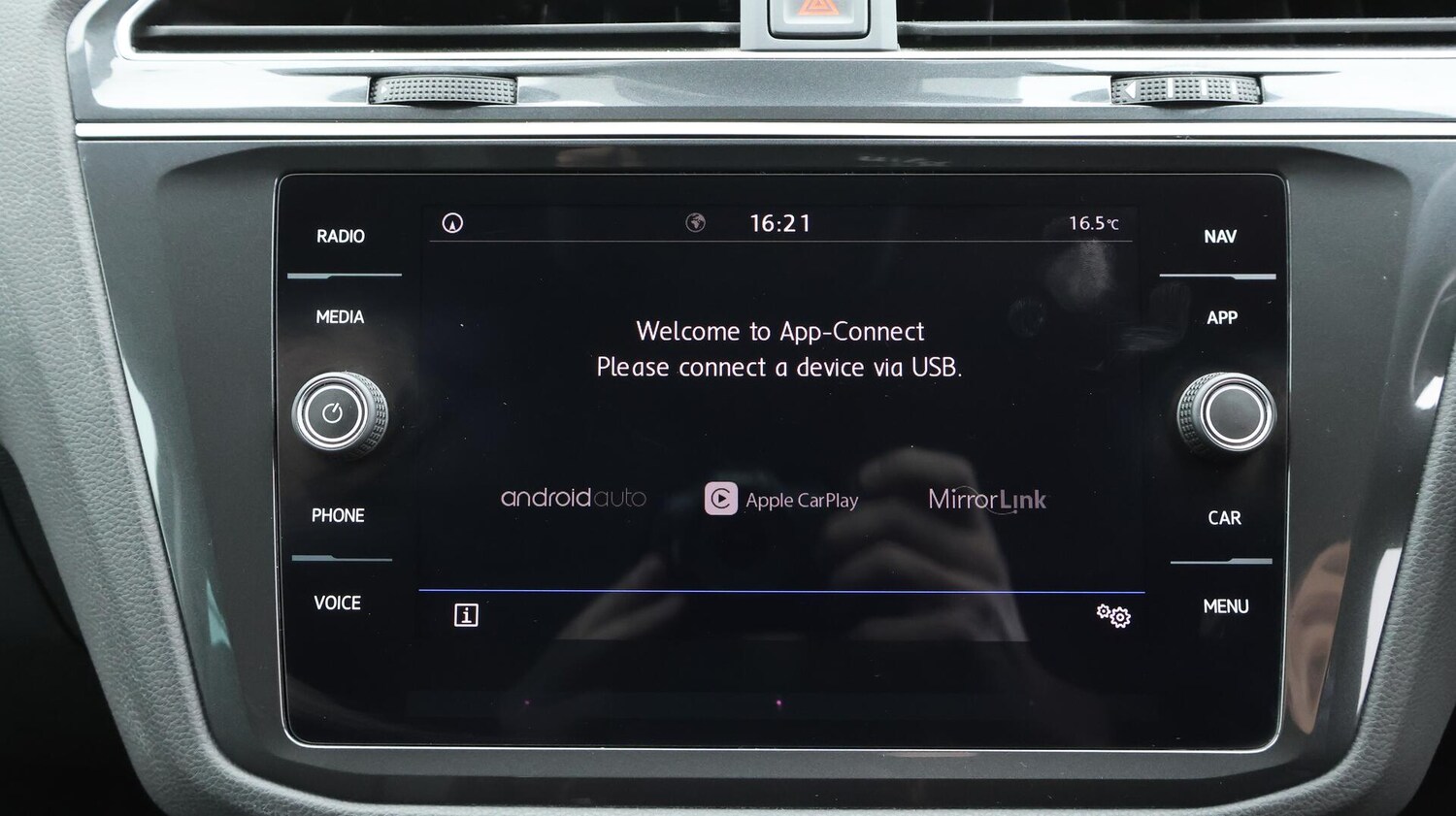 Used Volkswagen Tiguan 2020 for sale - 76084630: Photo 24