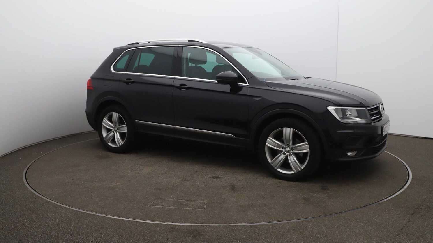 Used Volkswagen Tiguan 2020 for sale - 76084630: Photo 46