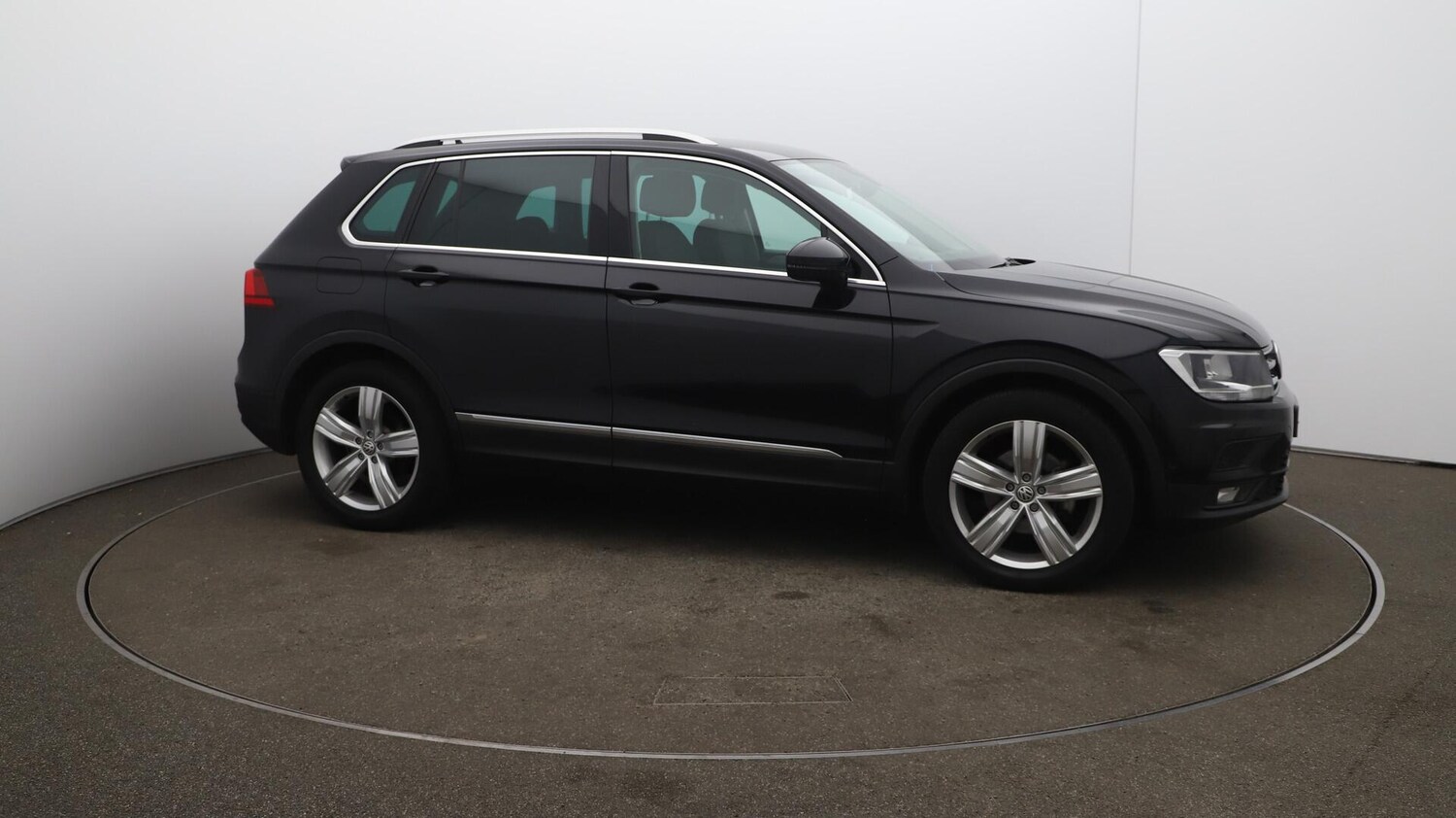 Used Volkswagen Tiguan 2020 for sale - 76084630: Photo 47
