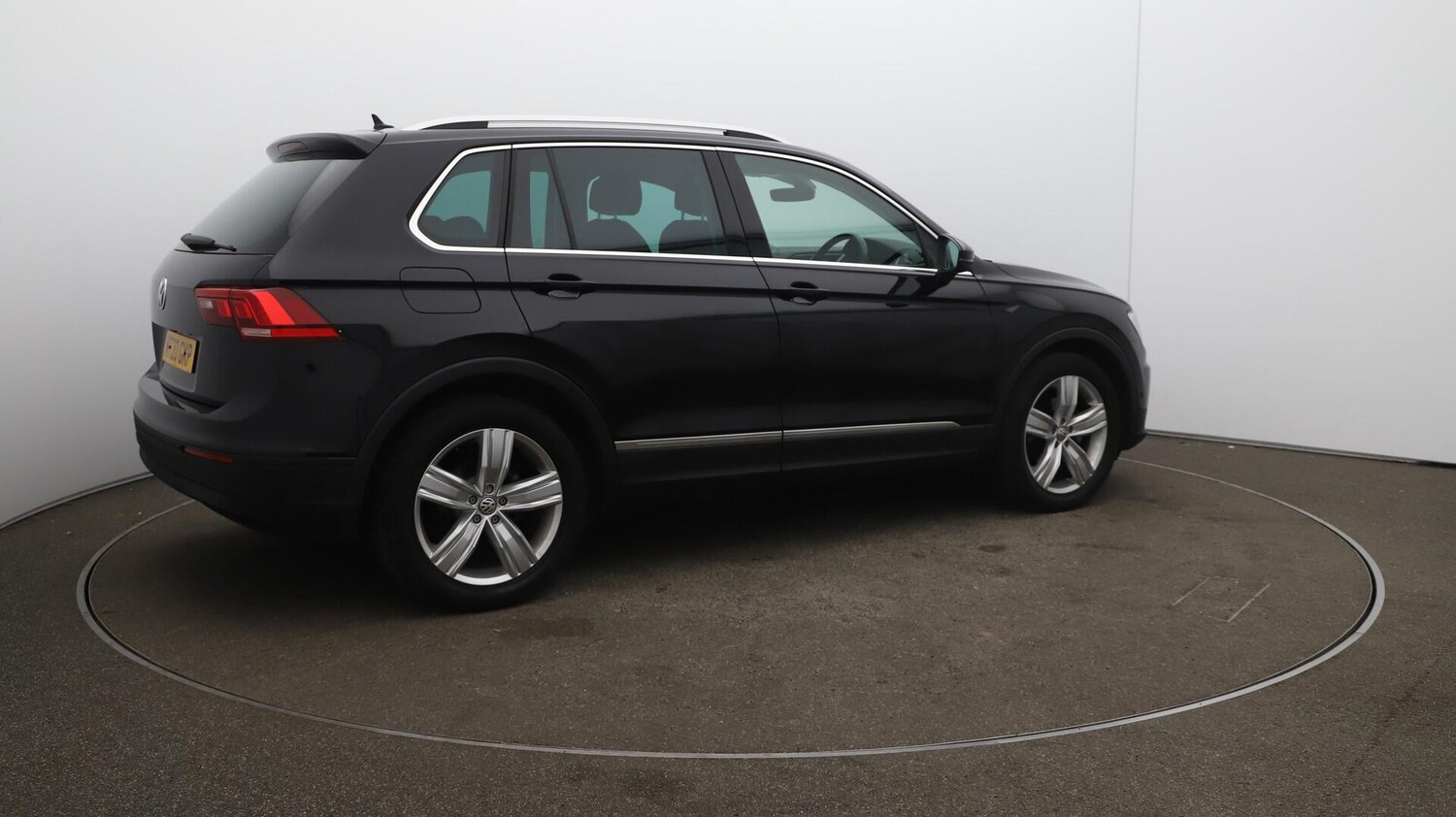 Used Volkswagen Tiguan 2020 for sale - 76084630: Photo 53