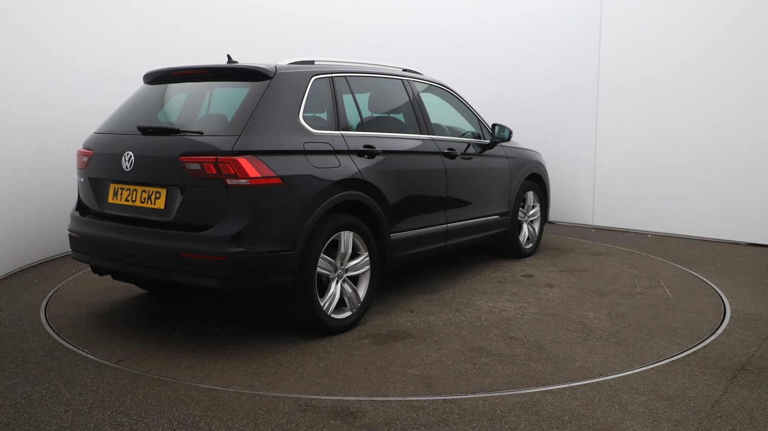Used Volkswagen Tiguan 2020 for sale - 76084630: Photo 55