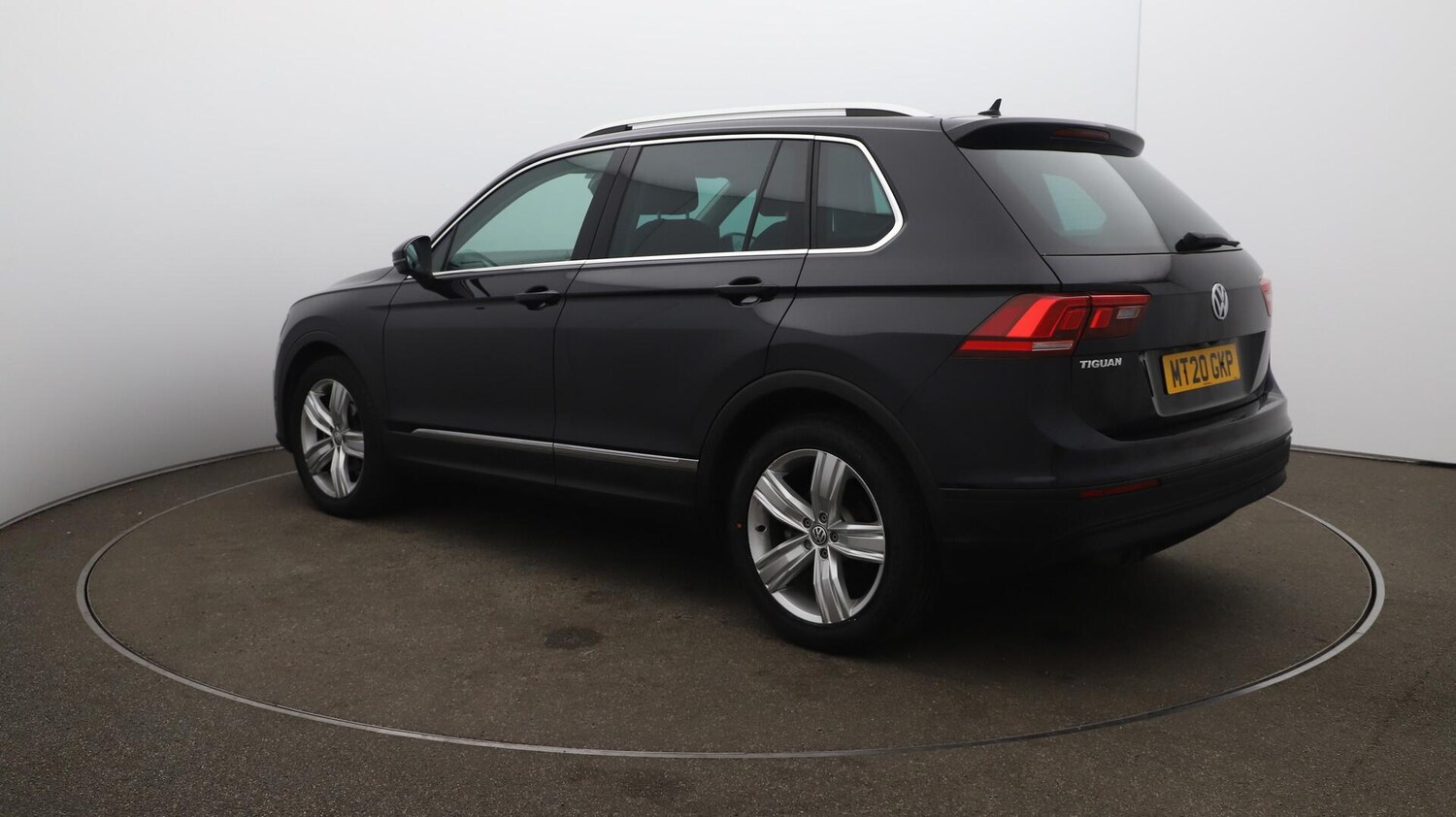 Used Volkswagen Tiguan 2020 for sale - 76084630: Photo 64