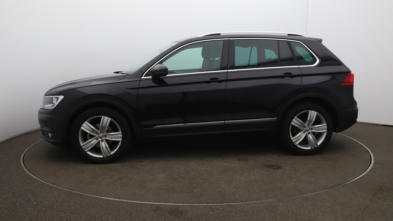 Used Volkswagen Tiguan 2020 for sale - 76084630: Photo 66