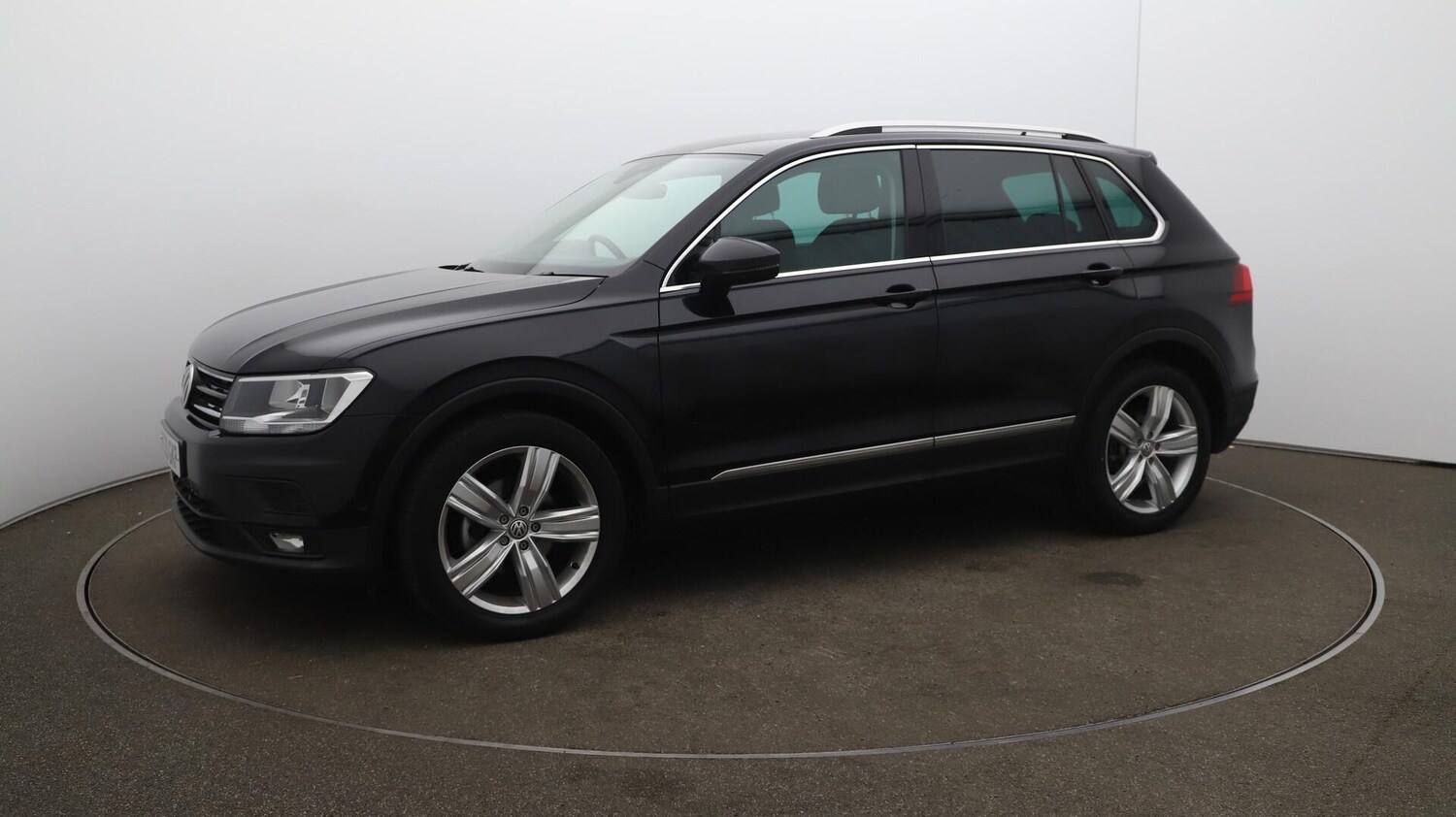 Used Volkswagen Tiguan 2020 for sale - 76084630: Photo 68