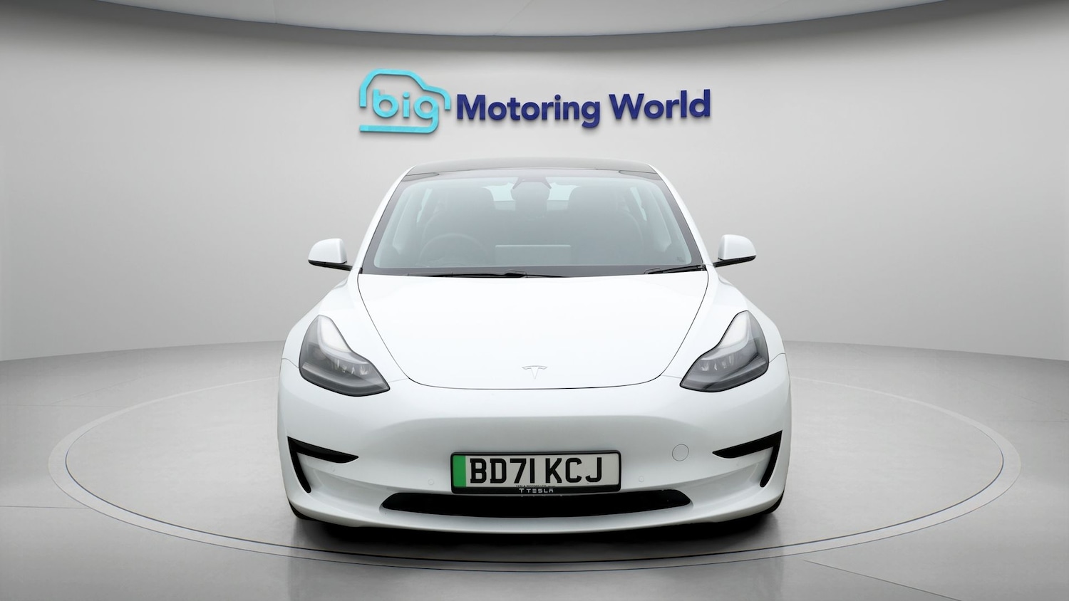 Used Tesla Model 3 2021 for sale - 77650423: Photo 2
