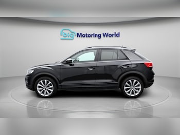 Used Volkswagen T-Roc 2021 for sale - 78159773: Photo