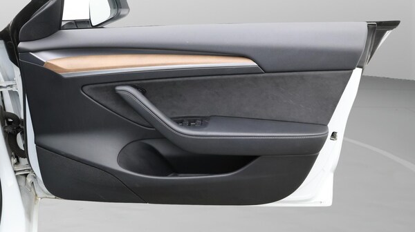 Used Tesla Model 3 2021 for sale - 76246549: Photo 16