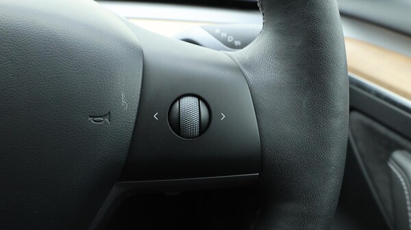 Used Tesla Model 3 2021 for sale - 76246549: Photo 26