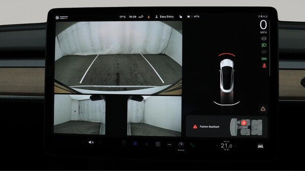 Used Tesla Model 3 2021 for sale - 76246549: Photo 27