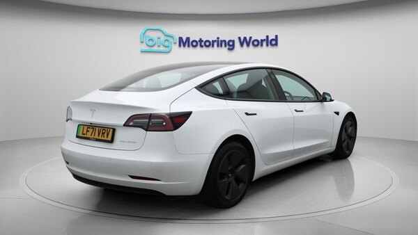 Used Tesla Model 3 2021 for sale - 76246549: Photo 8
