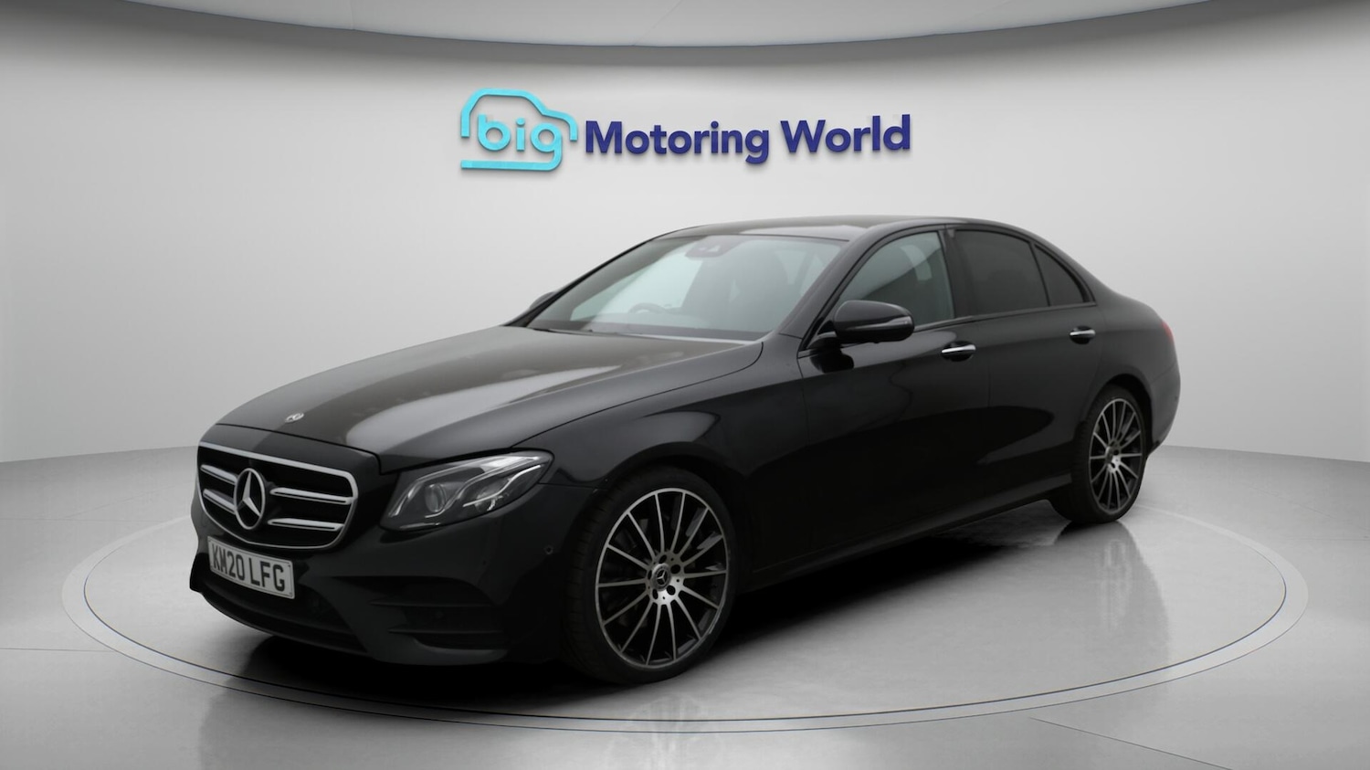 Used Mercedes-Benz E Class 2020 for sale - 76772082: Photo 4