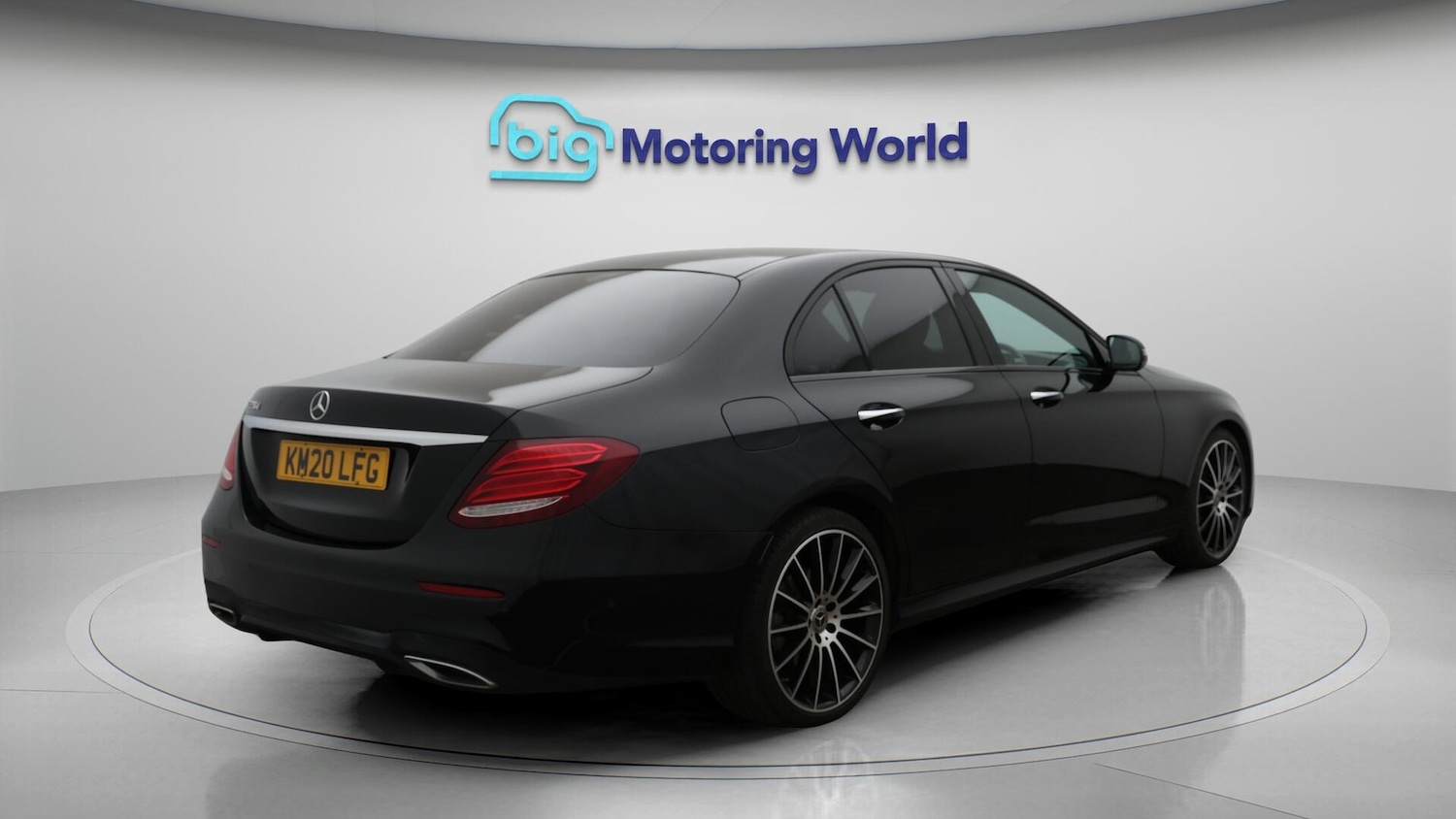 Used Mercedes-Benz E Class 2020 for sale - 76772082: Photo 8