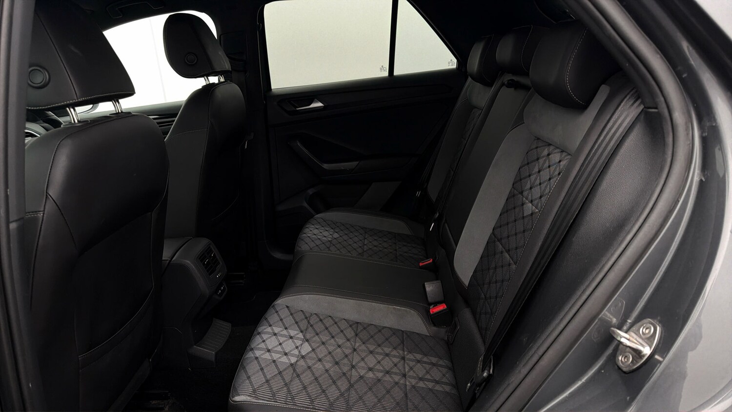 Used Volkswagen T-Roc 2022 for sale - 77961639: Photo 15