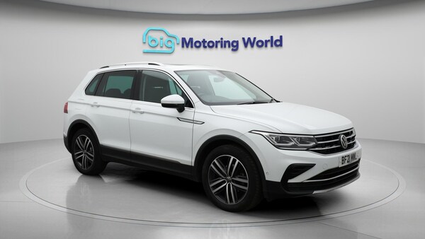 Used Volkswagen Tiguan 2021 for sale - 76294802: Photo 2