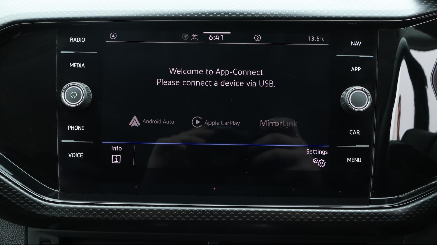 Used Volkswagen T-Cross 2022 for sale - 76380777: Photo 24