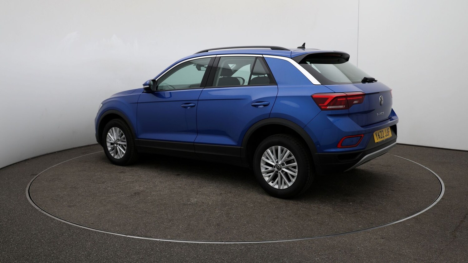 Used Volkswagen T-Roc for sale - 76809652: Photo 28