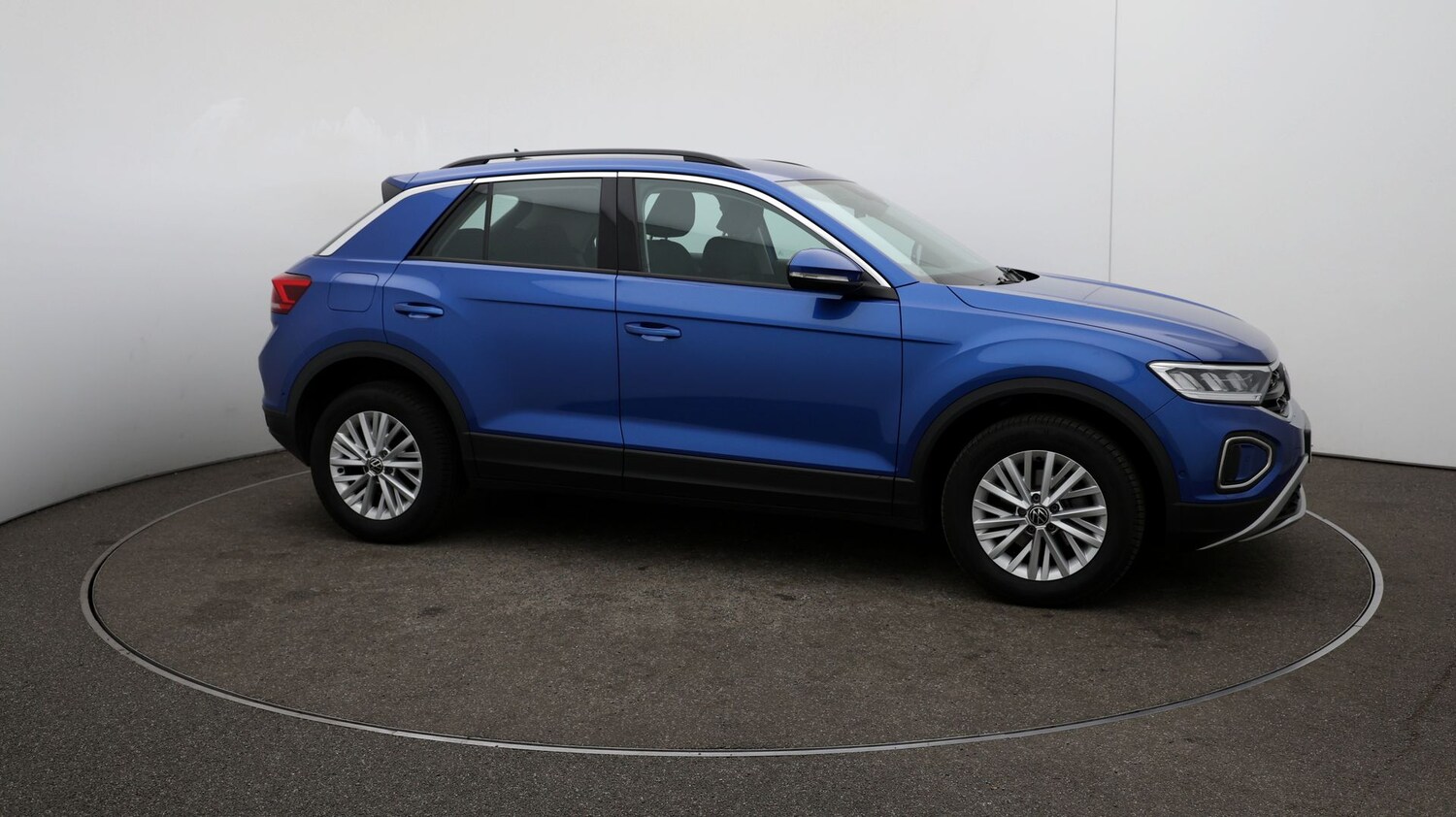Used Volkswagen T-Roc for sale - 76809652: Photo 39
