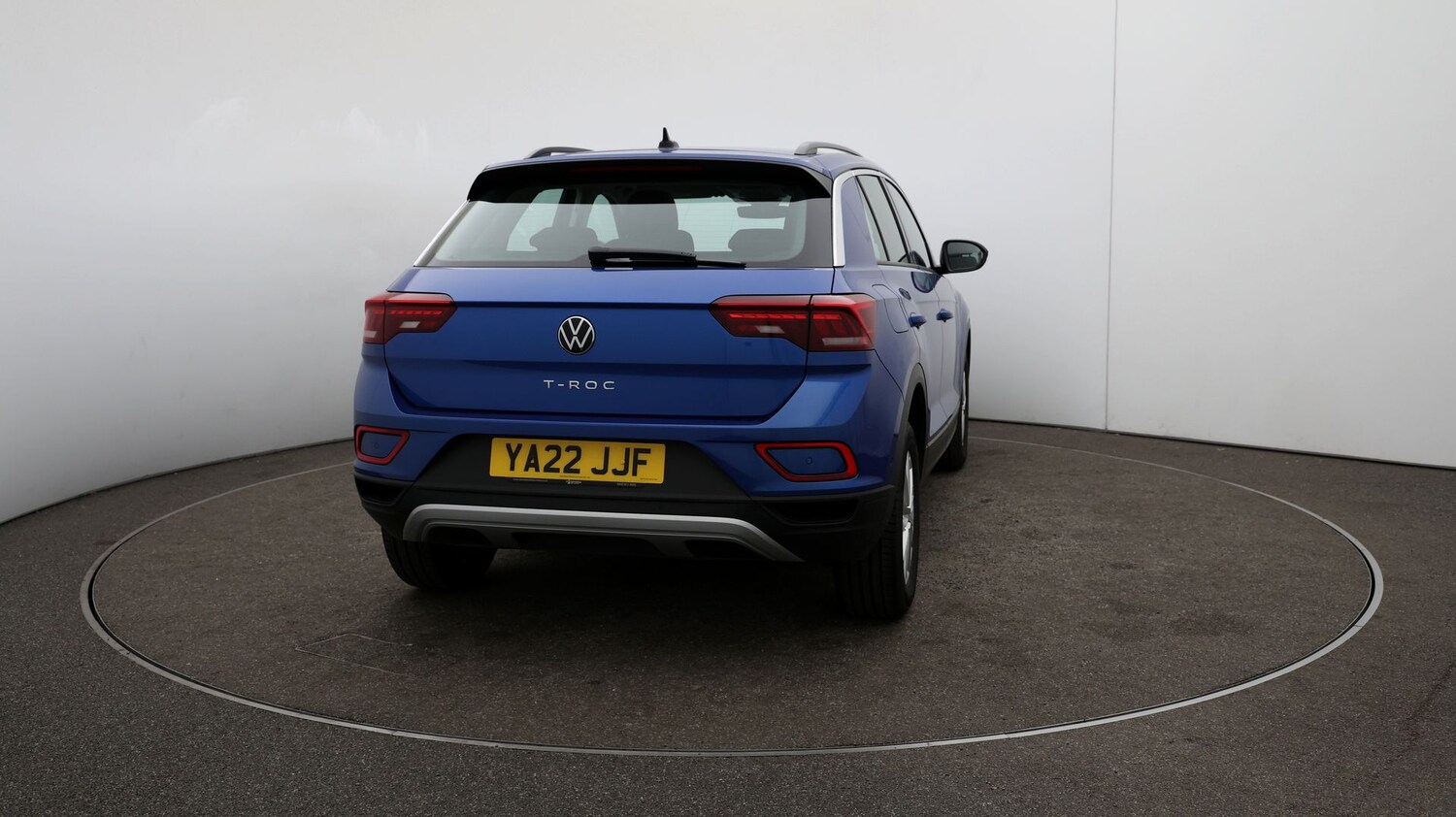 Used Volkswagen T-Roc for sale - 76809652: Photo 49