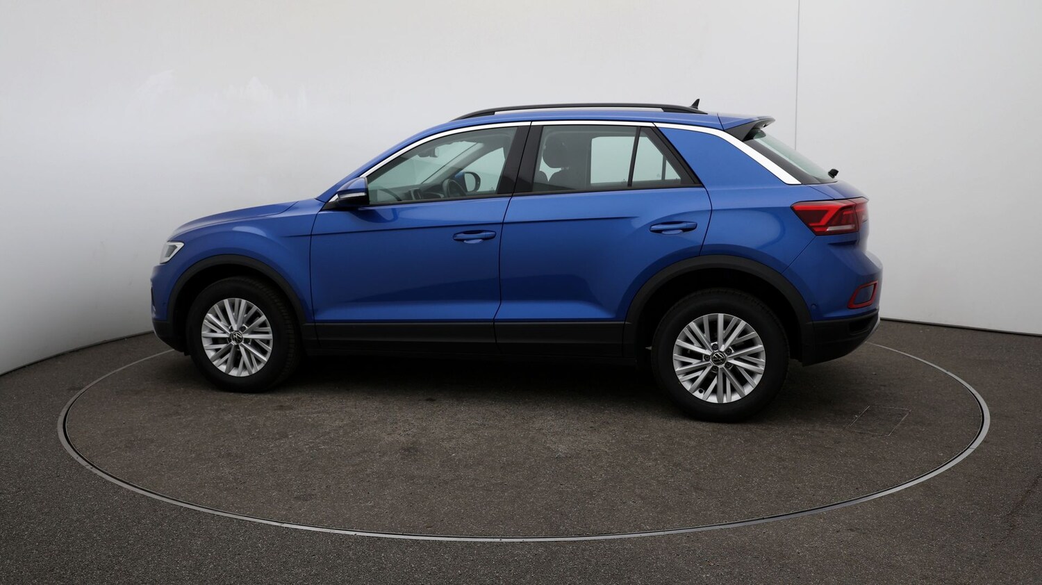 Used Volkswagen T-Roc for sale - 76809652: Photo 51