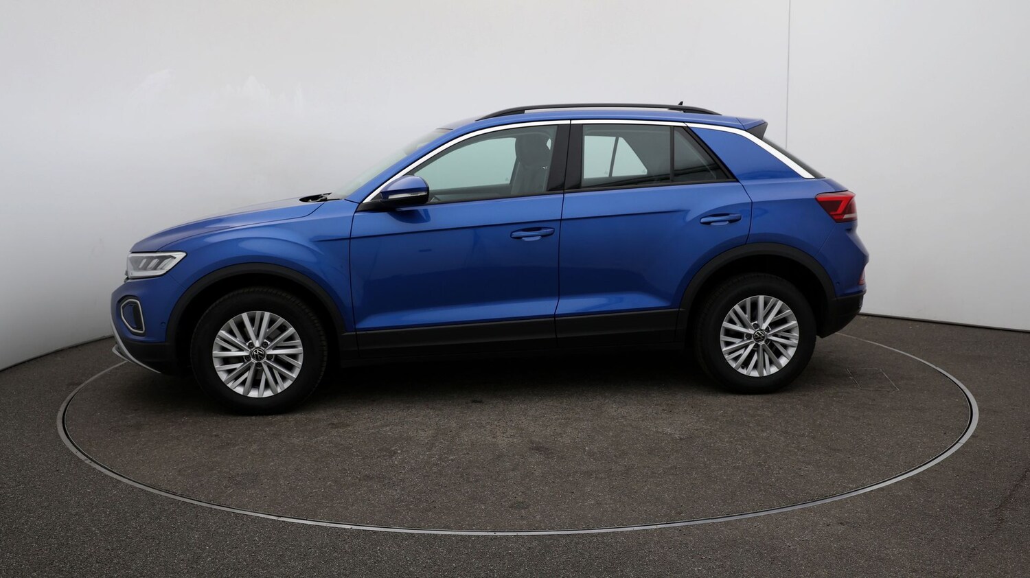 Used Volkswagen T-Roc for sale - 76809652: Photo 58