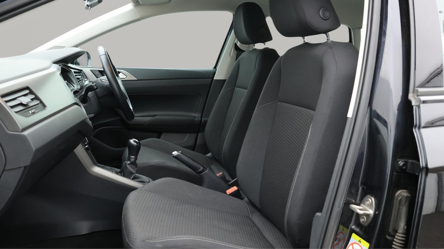 Used Volkswagen Polo 2018 for sale - 76084083: Photo 15