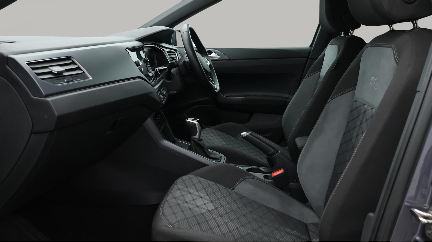 Used Volkswagen Polo 2024 for sale - 76326512: Photo 15