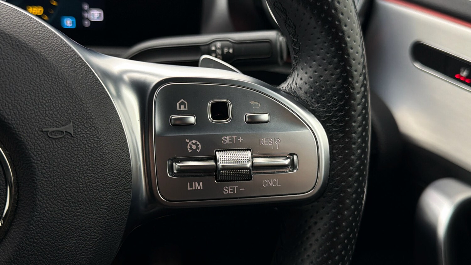 Used Mercedes-Benz A-Class for sale - 77864663: Photo 23