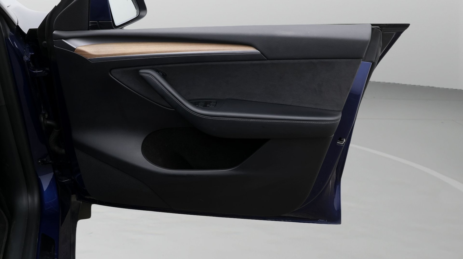 Used Tesla Model Y 2023 for sale - 77618537: Photo 15