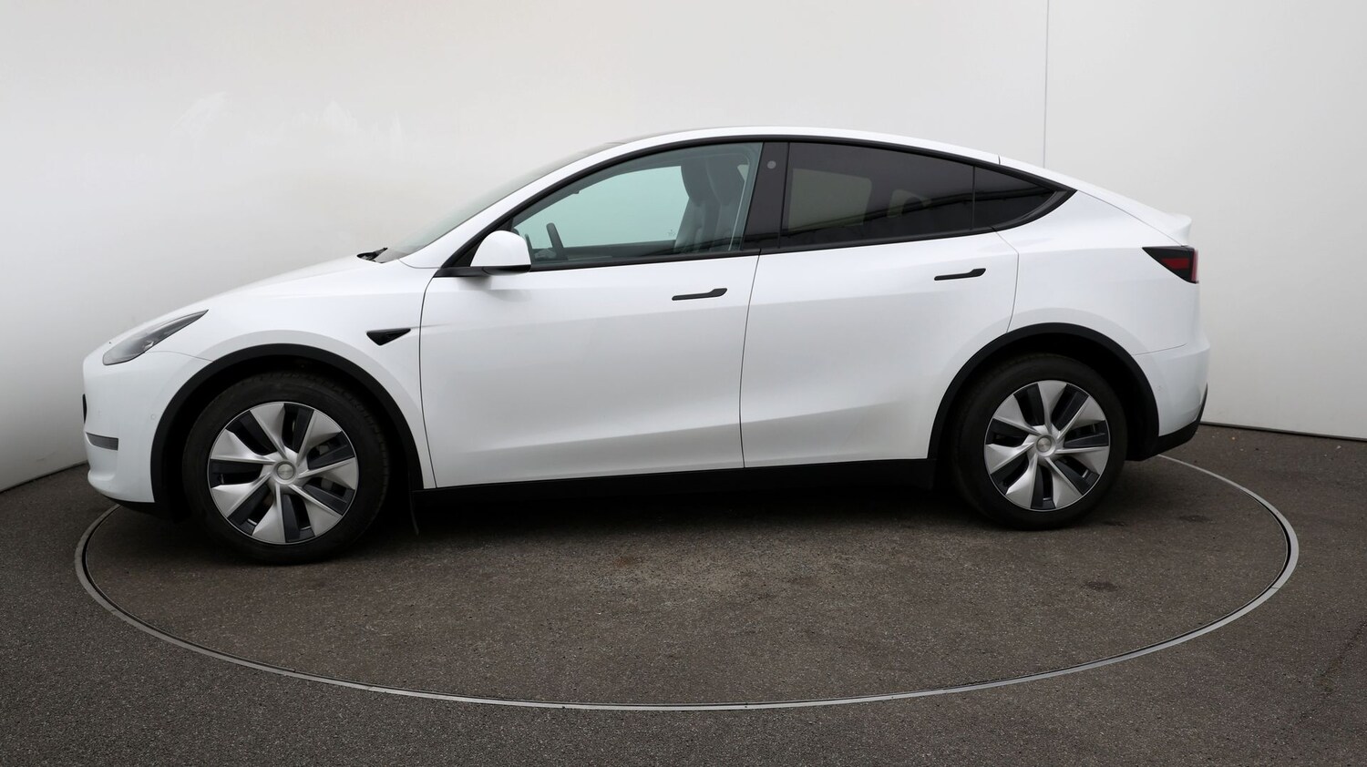 Used Tesla Model Y for sale - 76811302: Photo 56