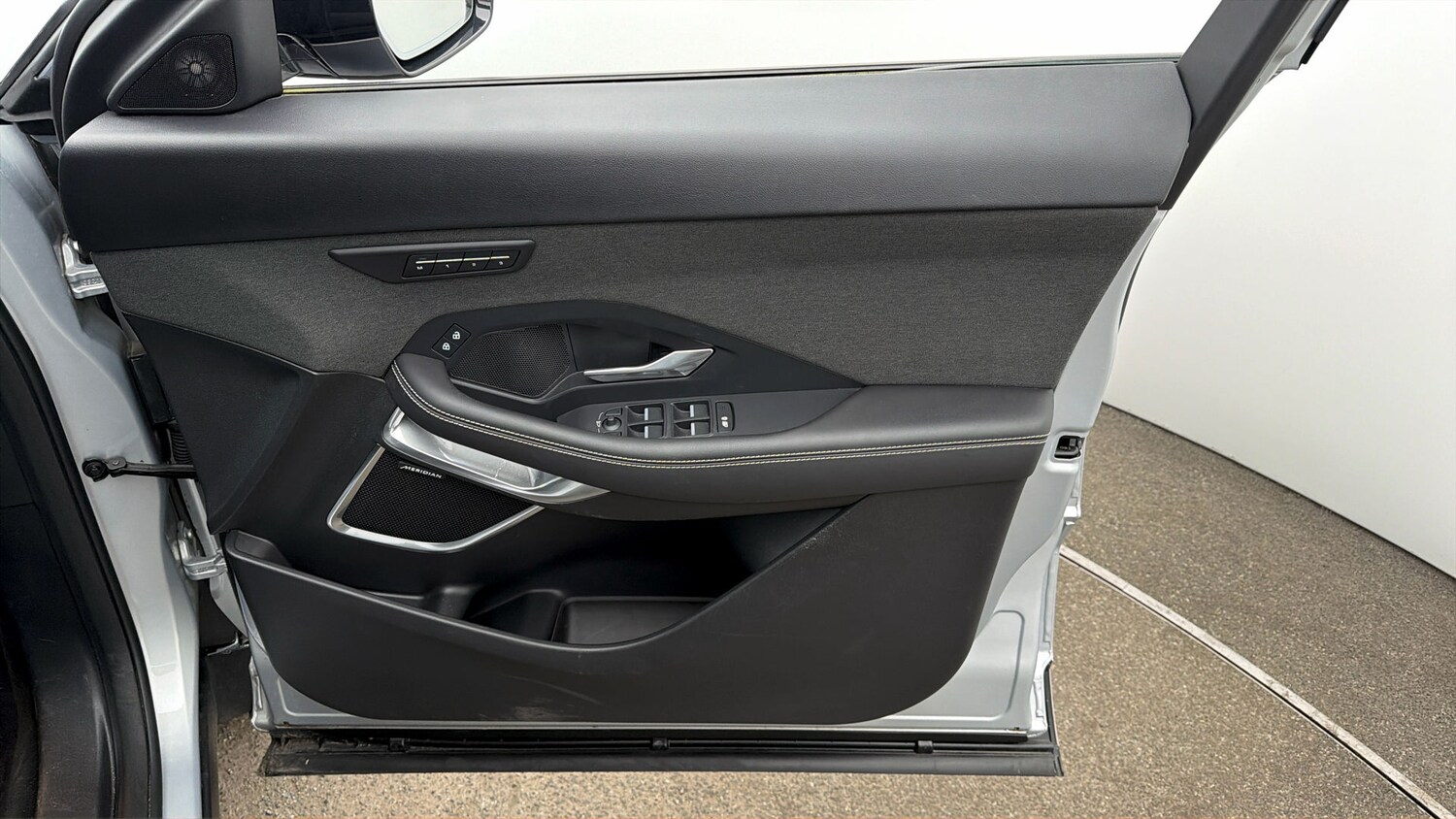 Used Jaguar E-Pace for sale - 77998624: Photo 14