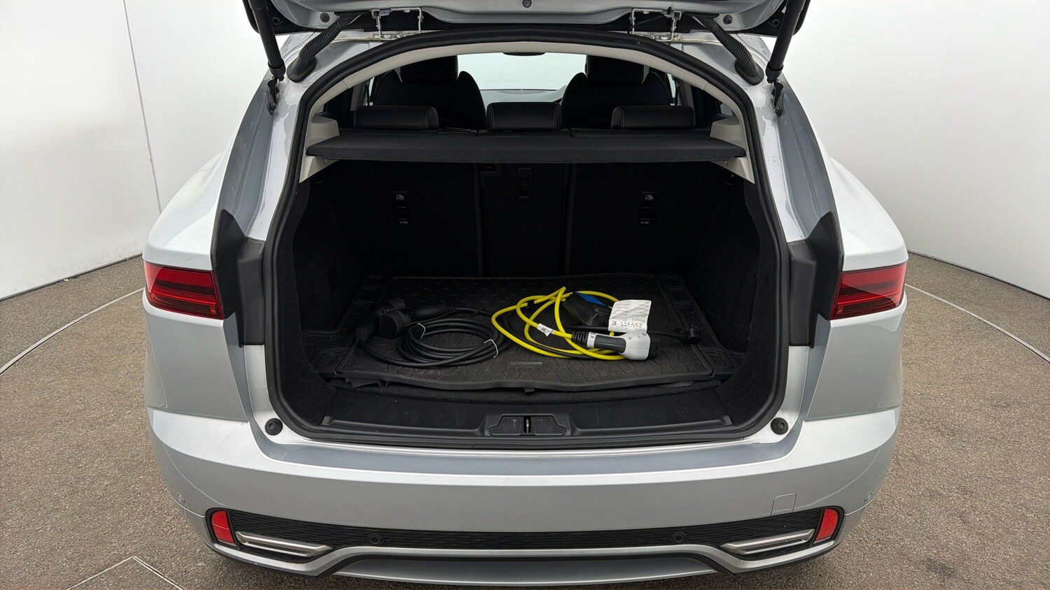 Used Jaguar E-Pace for sale - 77998624: Photo 16