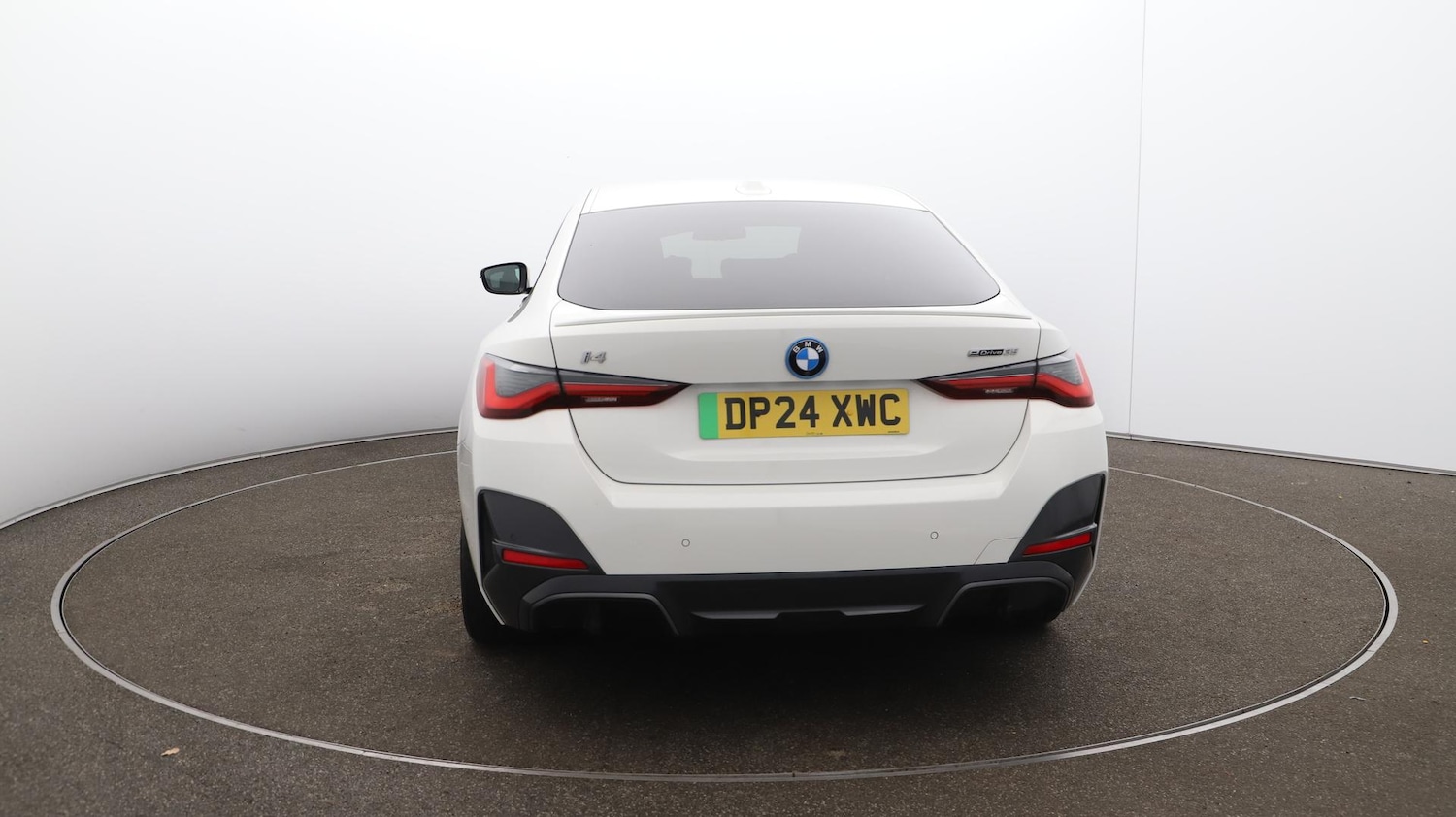 Used BMW i4 2024 for sale - 76701551: Photo 34