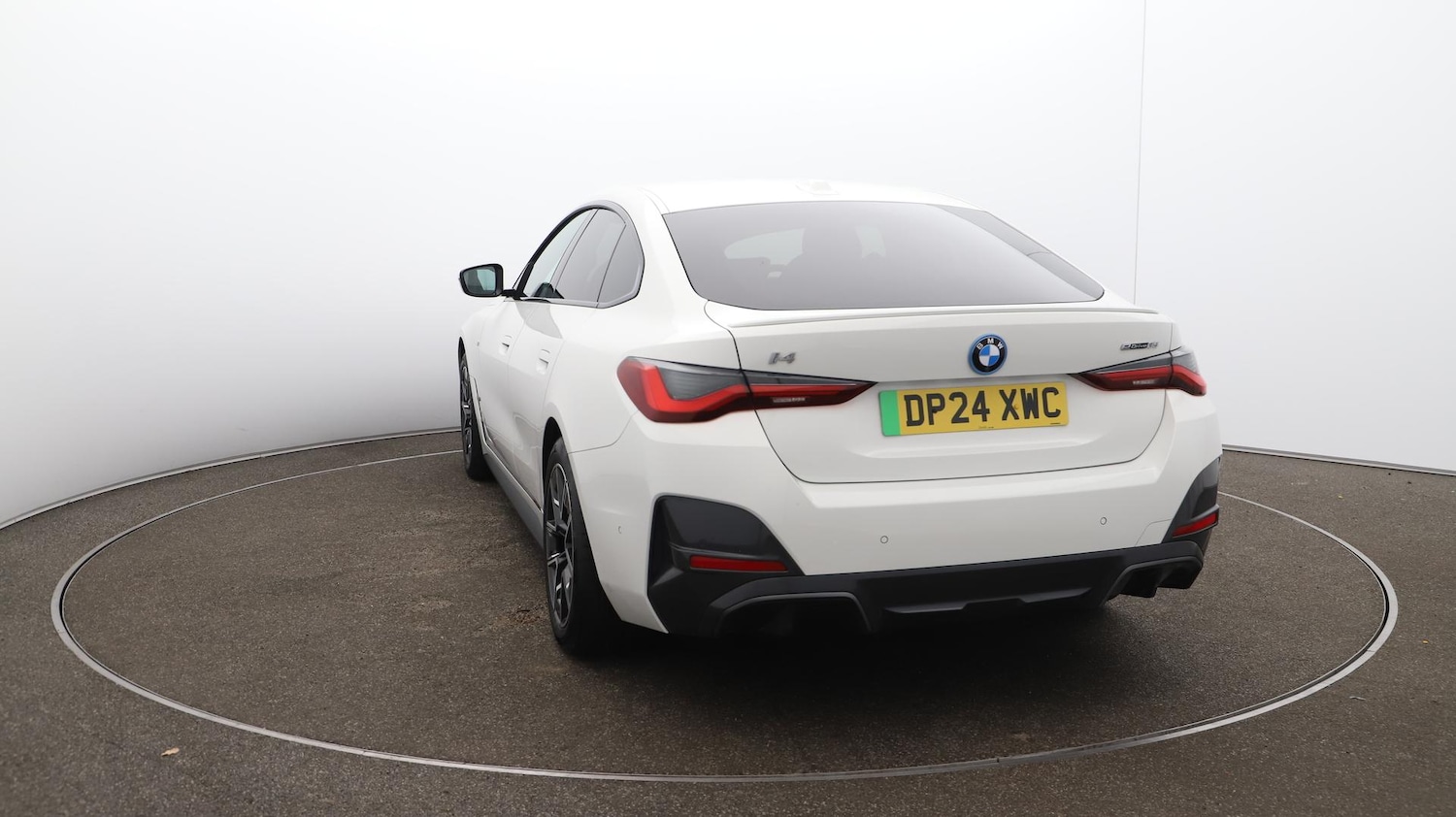 Used BMW i4 2024 for sale - 76701551: Photo 35