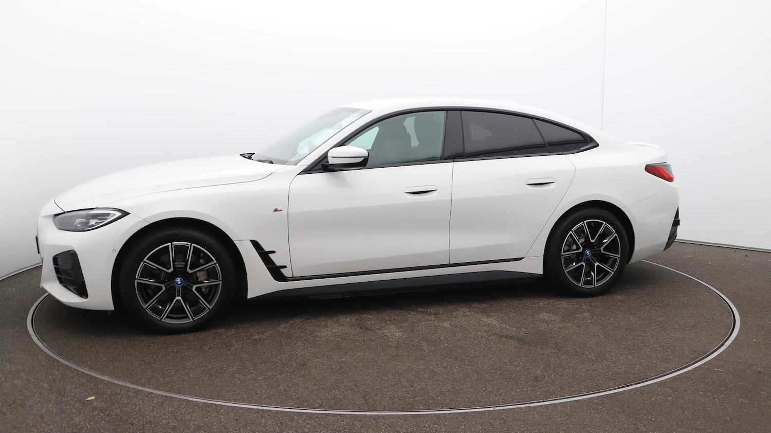 Used BMW i4 2024 for sale - 76701551: Photo 41