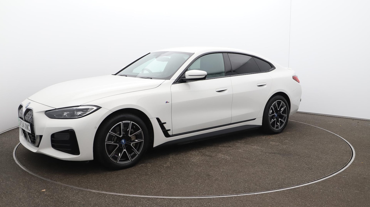 Used BMW i4 2024 for sale - 76701551: Photo 43