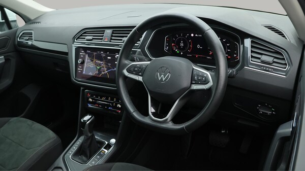 Used Volkswagen Tiguan 2022 for sale - 76108833: Photo 11