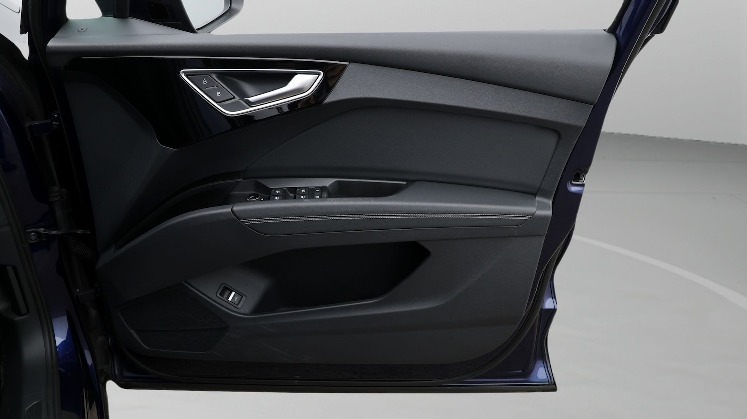 Used Audi Q4 e-tron 2023 for sale - 77774629: Photo 15