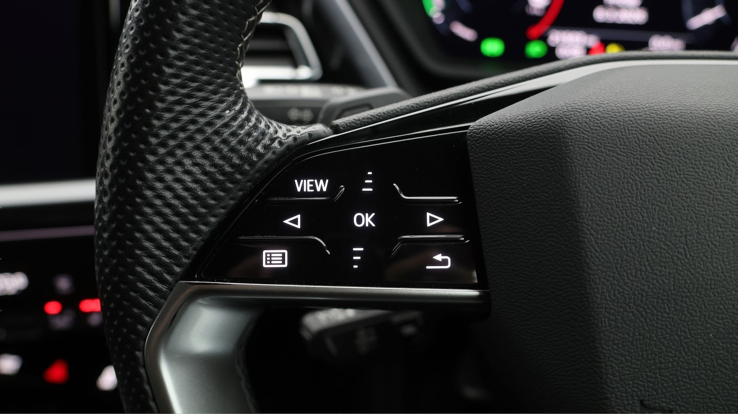 Used Audi Q4 e-tron 2023 for sale - 77774629: Photo 24