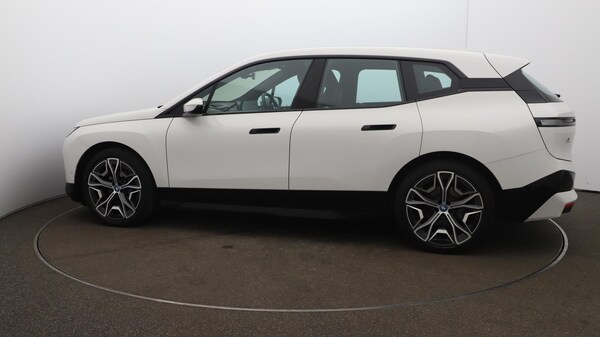 Used BMW iX 2022 for sale - 75402140: Photo 61