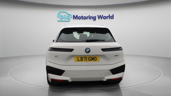 Used BMW iX 2022 for sale - 75402140: Photo 7